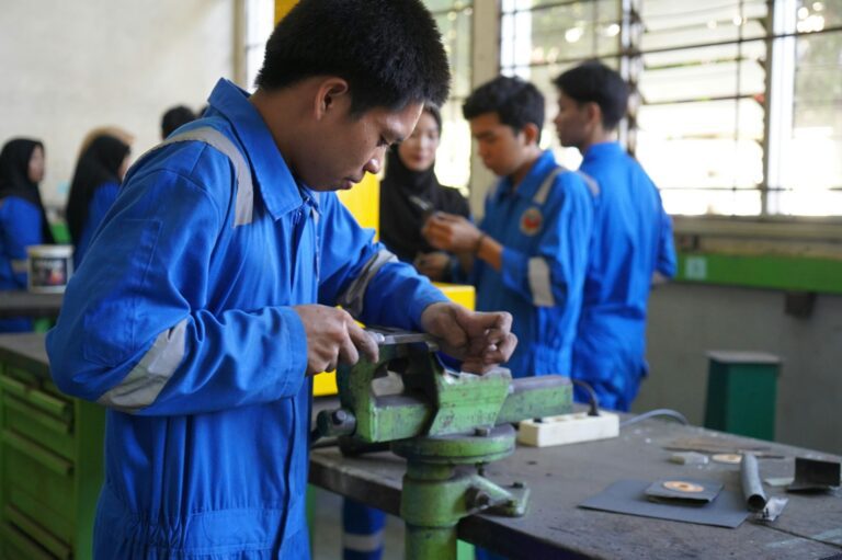 Industrial Uniforms Industrial Uniforms